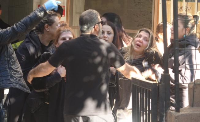 Cenaze aracını "Özgür bunu bize nasıl yaptın" diyerek yolladı