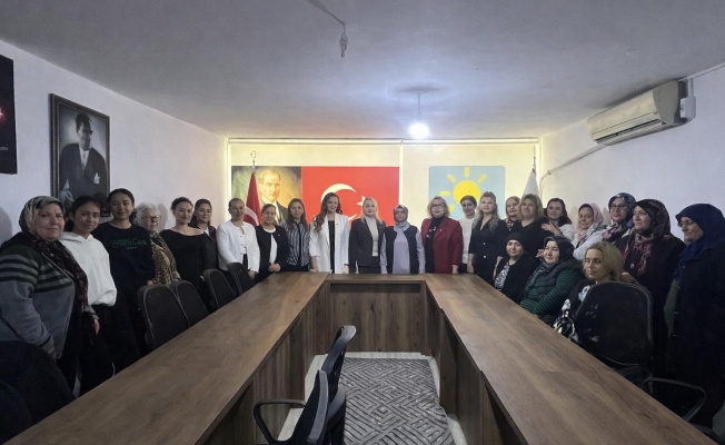 İYİ Partili Kadınlardan Aksu’da dayanışma buluşması