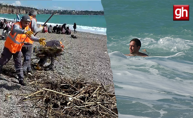 Konyaaltı Sahili'nde selin izleri arasında deniz keyfi