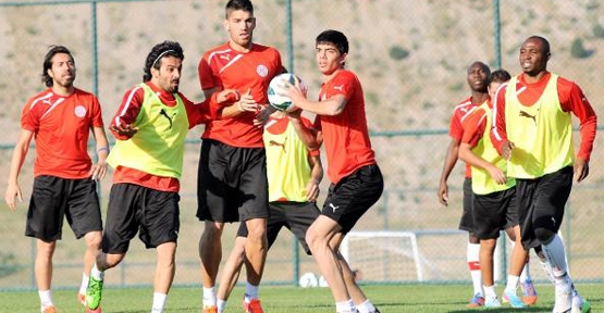 Antalyaspor, özel uçakla Gaziantep'e uçuyor