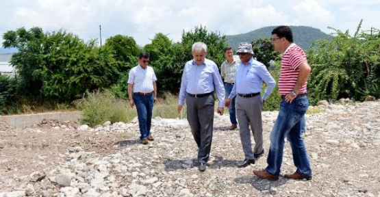 Eski Cami Mahallesi'nde köprü yapımına başlandı