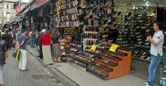 Esnaf yılbaşı için dört gözle bekliyor