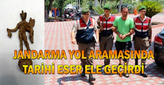 Jandarma yol aramasında tarihi eser ele geçirdi