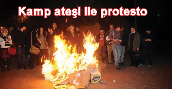 Kamp ateşi ile protesto eylemi