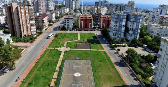 Muratpaşa 4 parkını açıyor