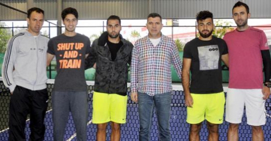 Tenis Milli Takımı Antalya'da kampa girdi