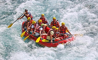 Köprülü Kanyon'da rafting heyecanı