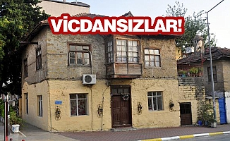 65 yaşındaki kadın sabah 06:00'da dehşeti yaşadı