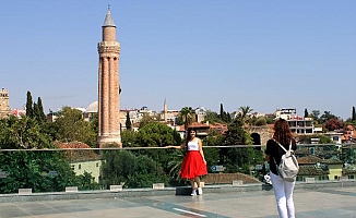 Yivli Minare'ye turist ilgisi