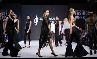 Antalyalı mankenler moda şovunda