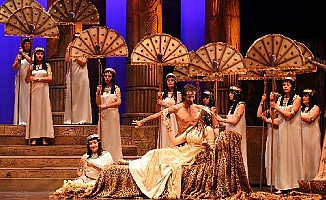 Yeni sezonun ilk operası 'Aida'