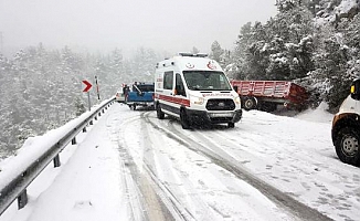 Antalya- Konya Karayolu kar nedeniyle ulaşıma kapandı