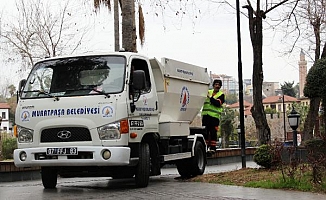 Klasik müziği duyan çöpünü dışarı çıkarıyor