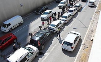 Antalya'da 10 araç birbirine girdi: 1 yaralı