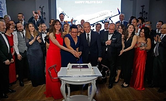 SunExpress, Dünya Pilotlar Günü'nü kutladı