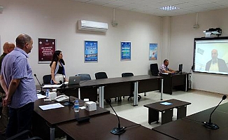 AÜ Gazetecilik Bölümü'nde video konferans ile ilk tez sınavı