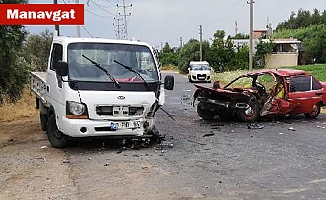 Otomobille kamyonet çarpıştı: 1 ölü, 3 yaralı