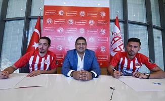 Antalyaspor Harun ve Ufuk ile sözleşme imzaladı