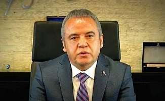 Başkan Böcek'in ablası toprağa verildi