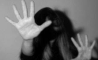 Kadın kuaförü, 14 yaşındaki kıza cinsel istismardan tutuklandı
