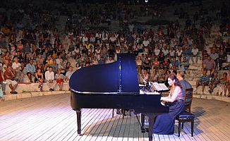 Kaş'ta klasik müzik tınıları coşkusu