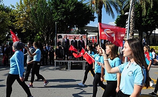 Kemer'de Cumhuriyet coşkusu