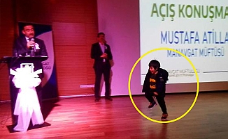 MÜFTÜ ANLATTI ÇOCUK OYUN OYNADI!