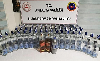 İçki çalan şüphelilere suçüstü