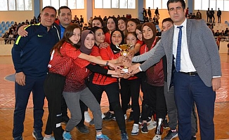 Korkuteli'de futsal turnuvası sona erdi