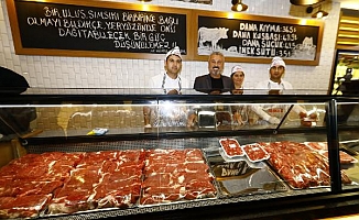Manavgat Belediyesi'nin et ve süt mağazası açıldı