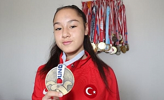Milli karateci Müşerref Özdemir'den Avrupa şampiyonluğu