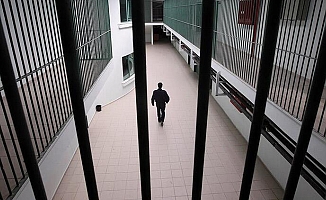 Cezaevine Cem olarak girdi, yargılanırken Azmi olduğu ortaya çıktı!