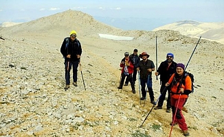 Kızlarsivrisi'nde serinlediler