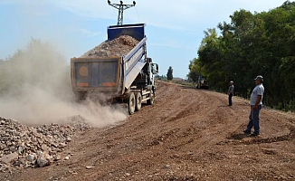 Döşemealtı Bıyıklı- Kırkgöz yolu yapılıyor