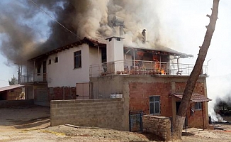 Büyükköy'de ev yangını 