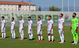 Serik Belediyespor zirveyi zorluyor