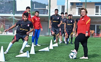 Oğlunun hayali için futbol kulübü kurdu