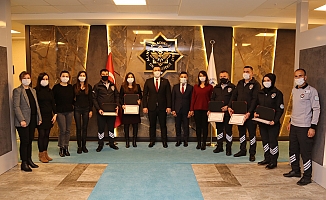 ALKÜ’de ilk kursiyerler sertifikalarını aldı