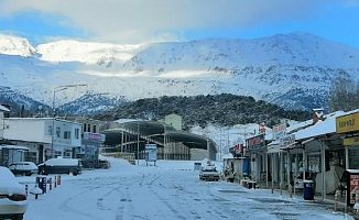 Antalya'nın yüksek kesimlerine kar yağdı