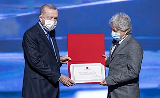 Cumhurbaşkanı Erdoğan’dan Prof. Dr. Ömer Özkan’a Ödül