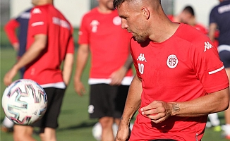 FT Antalyaspor ligde kalmayı garantiledi
