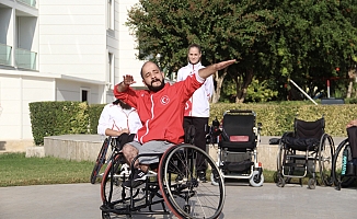 Tekerlekli Sandalye Dans Milli Takımı, engelleri dans ile aşıyor