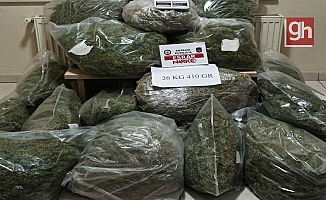 26 kilo esrar bulunduran 3 uyuşturucu taciri tutuklandı