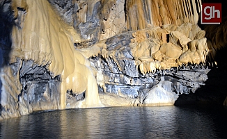  Torosların koynundaki güzellik Altınbeşik Mağarası