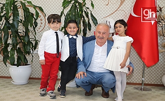 Başkan Şahin 23 Nisan’da koltuğunu çocuklara devretti