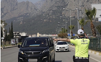 Antalya'da 670 personelle Türkiye Güven Huzur Uygulaması