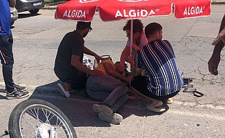  Kazada yaralılar şemsiye ile güneşten korundu