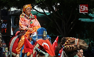 Uluslararası Antalya Yörük Türkmen Festivali yörük göçü ile başladı