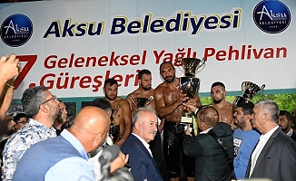 Aksu Belediyesi 7. Geleneksel Yağlı Pehlivan Güreşlerinde başpehlivan Ali Gürbüz’ün