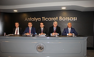 "Antalya ihracatı ilk kez 2 milyar doları aştı"